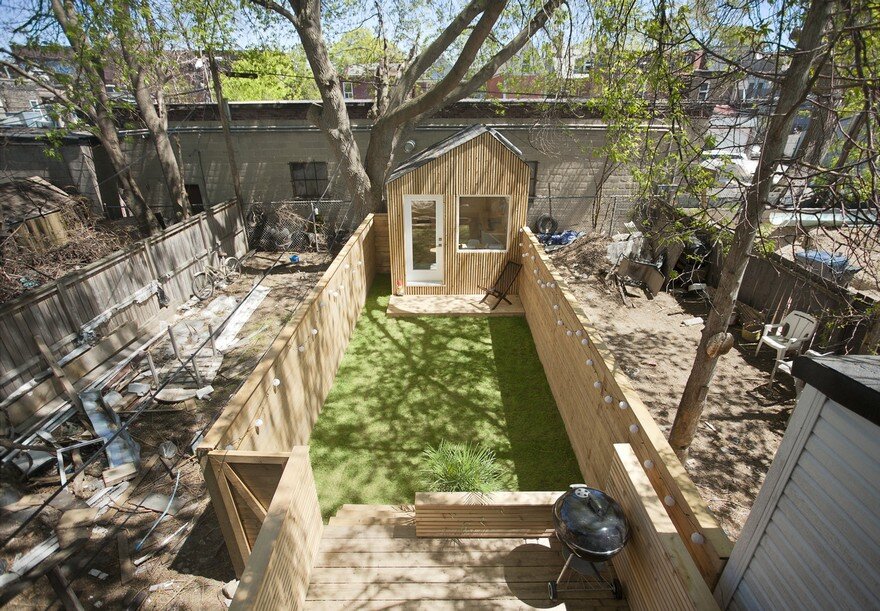 Garden Studio Nestled in the Backyard of a Toronto Home 9