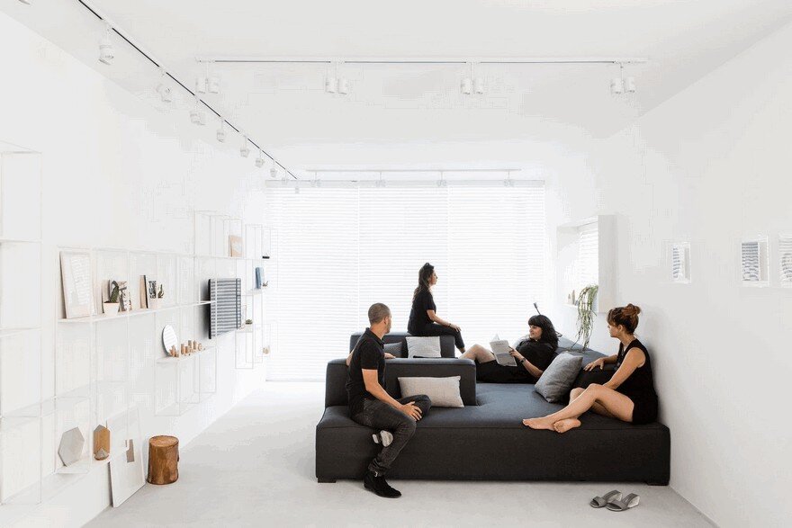 Minimalist Interior Showcased by Black & White Apartment in Tel Aviv