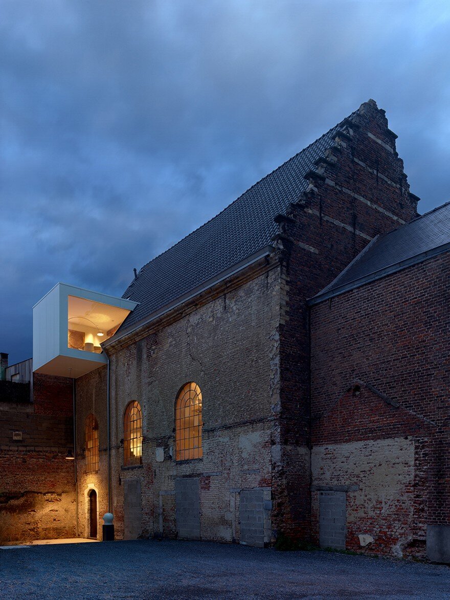 Old Chapel in Belgium Transformed into Office Space 14
