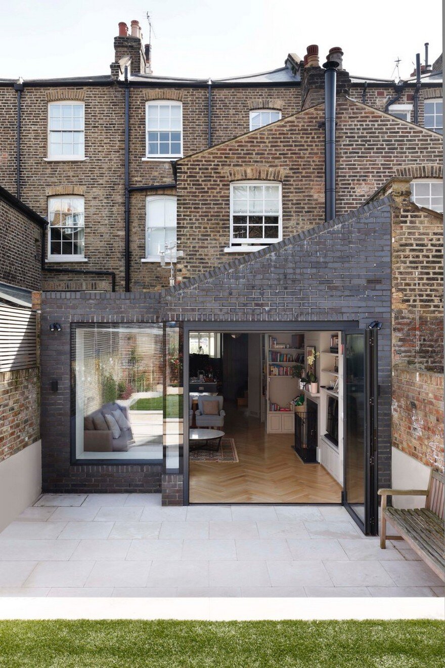Victorian Family House in London Gets Fresh Redesign 15