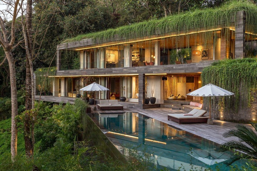 Villa Chameleon Features Breathtaking Views in the Balinese Jungle