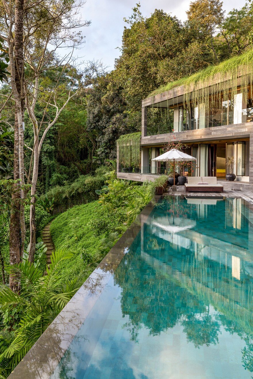 Villa Chameleon Features Breathtaking Views in the Balinese Jungle 19