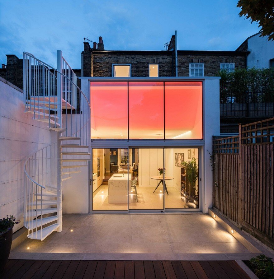 De Beauvoir Residence by Neil Dusheiko Architects