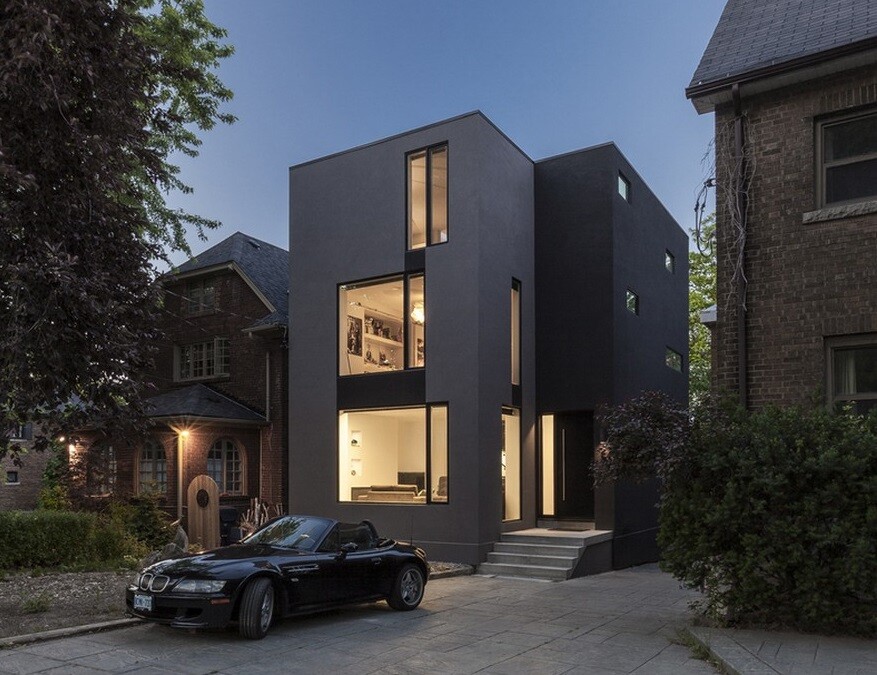 Instar House: Minimalist Three-Storey Home by Atelier RZLBD