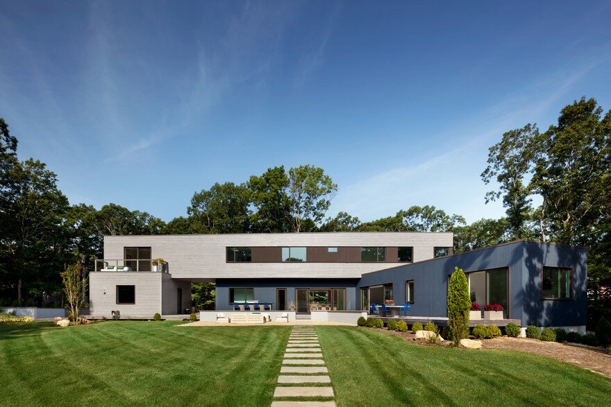 Modern Energy Efficient House Fabricated in Pennsylvania and Transported in East Hampton