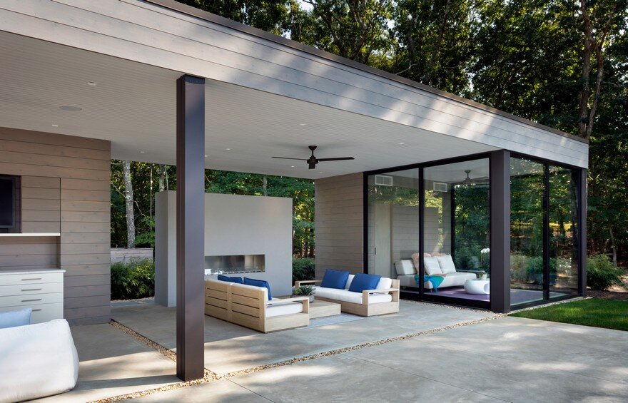 Modern Energy Efficient House Fabricated in Pennsylvania and Transported in East Hampton 3