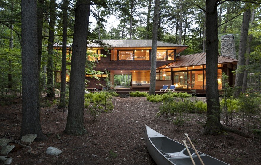 Lakeside Camping in New Hampshire Designed For Three Generations