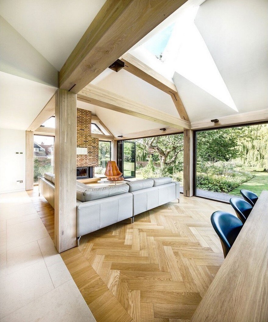 Mill House: An 18th Century Watermill House Gets a Contemporary Extension 9