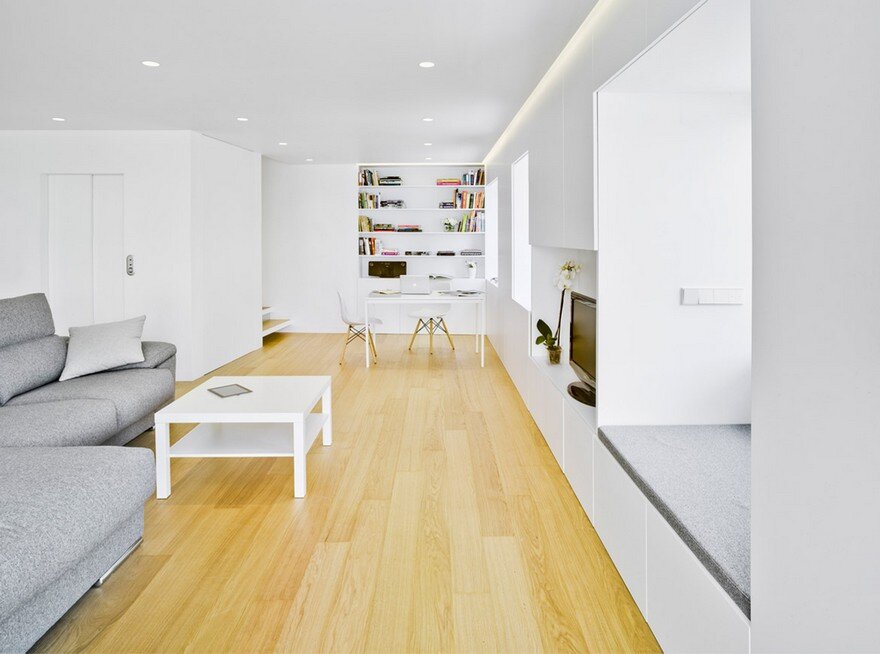 Minimalist Spanish Duplex With a Very Friendly Design 3