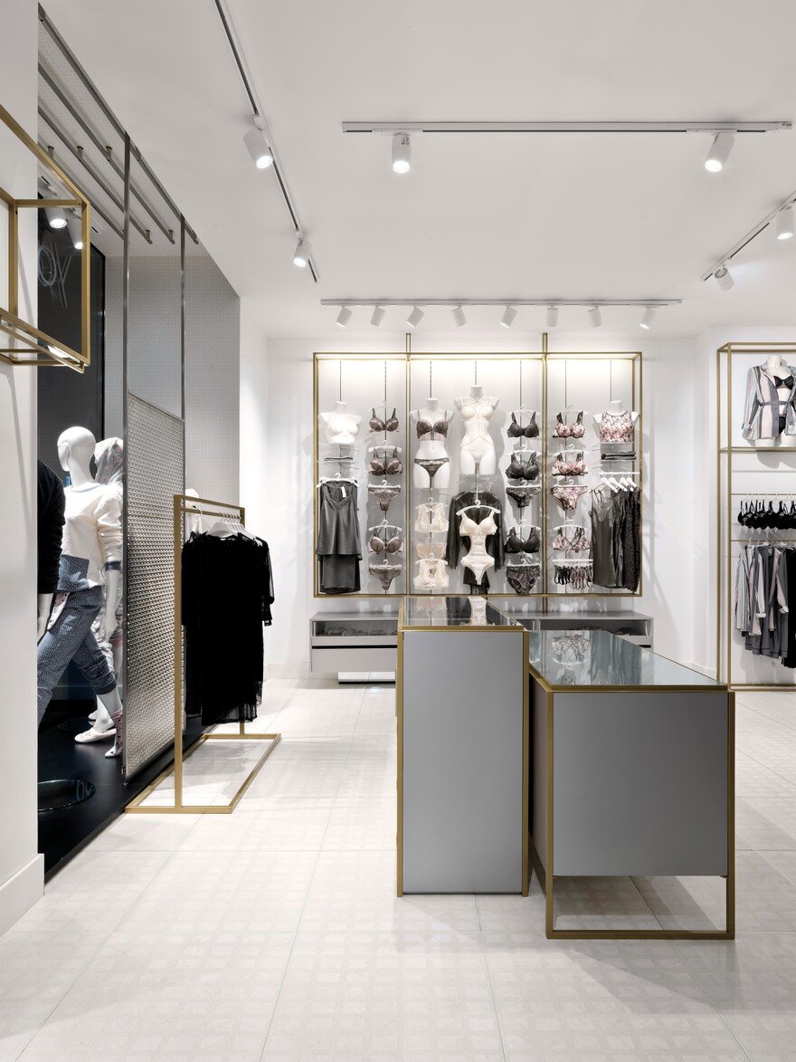 Piuarch Designs the New Yamamay Concept Store 11