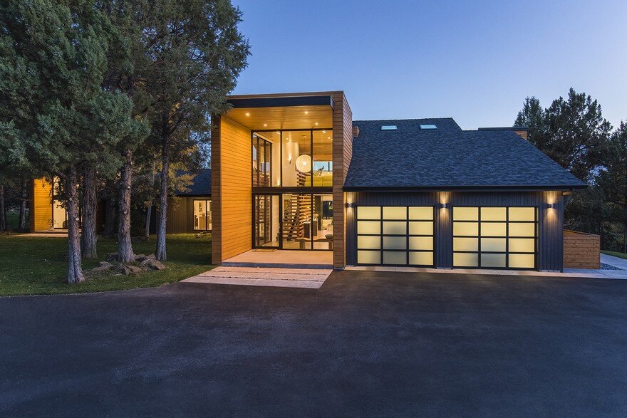 Redmond Ranch Gets Three Modern Additions and Stylish Interiors