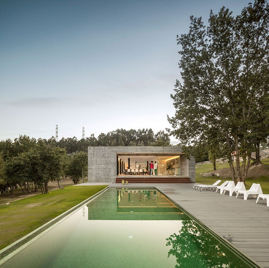 Sambade House in the Portuguese Countryside by Spaceworkers 14