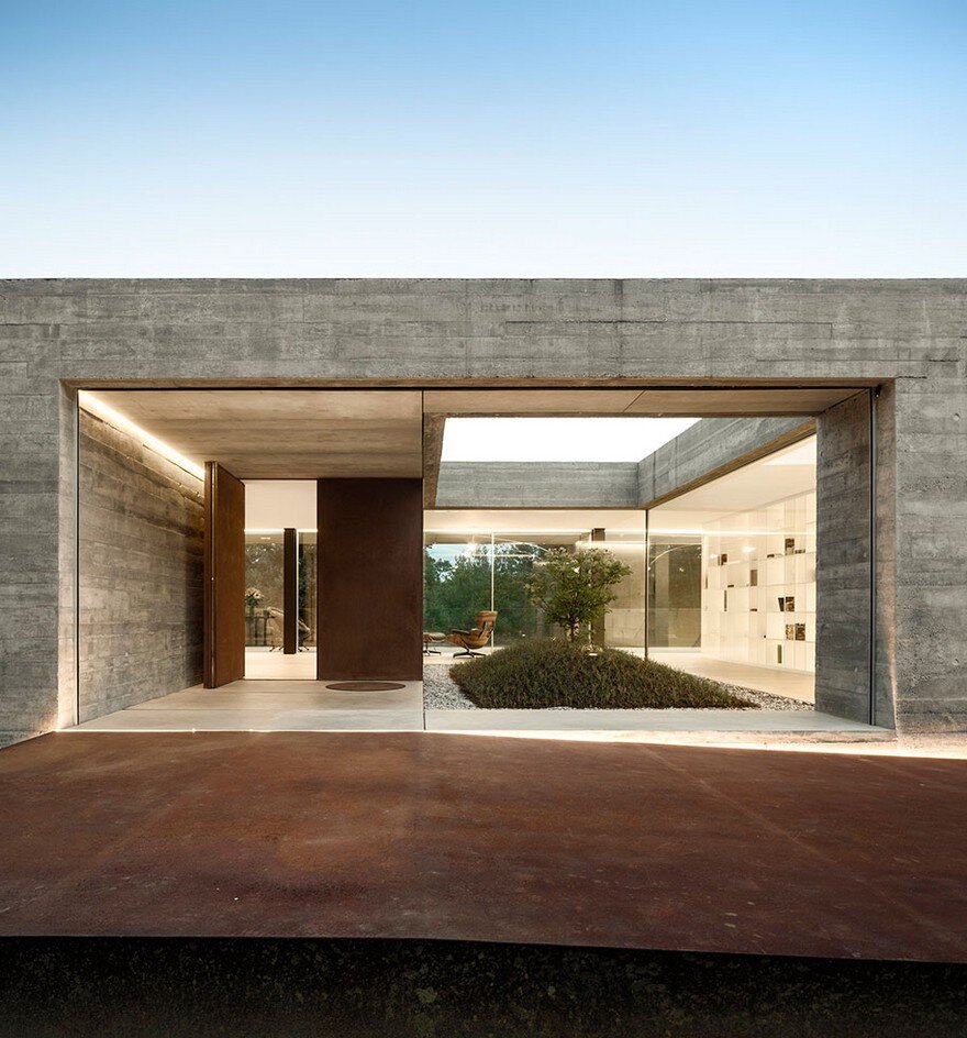 Sambade House in the Portuguese Countryside by Spaceworkers 13