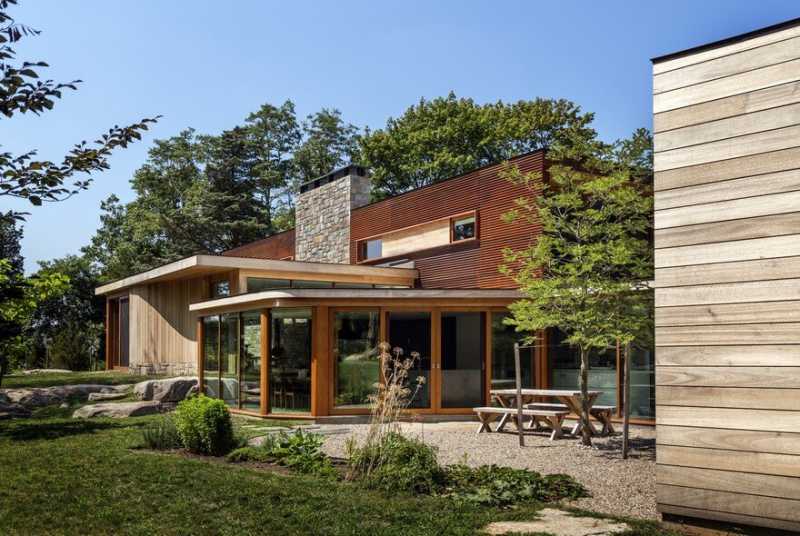 Stonington Residence by Joeb Moore & Partners