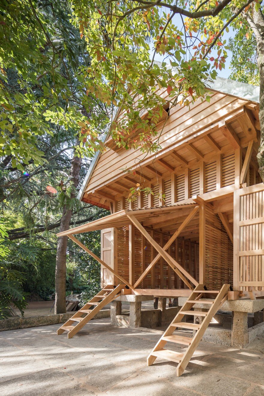 The Dovecote-Granary: A Peaceful Retreat Among the Treetops 4