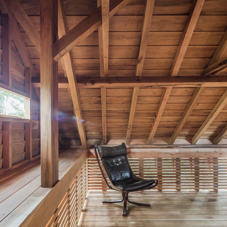 The Dovecote-Granary: A Peaceful Retreat Among the Treetops 13