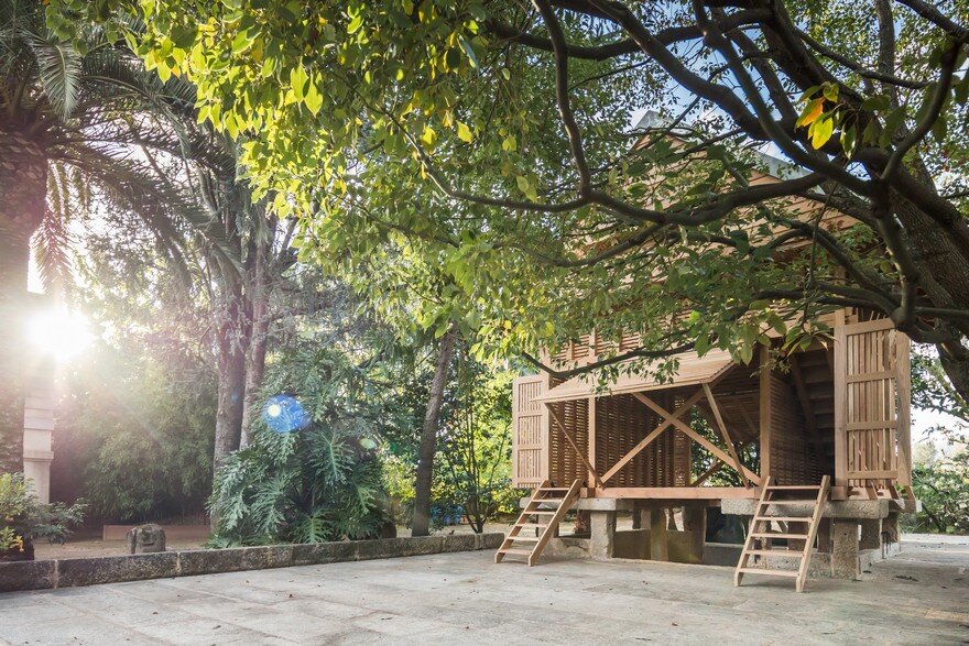 The Dovecote-Granary: A Peaceful Retreat Among the Treetops