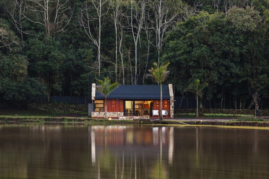 Casa do Lago is a 96m² Refuge in the Middle of Nature