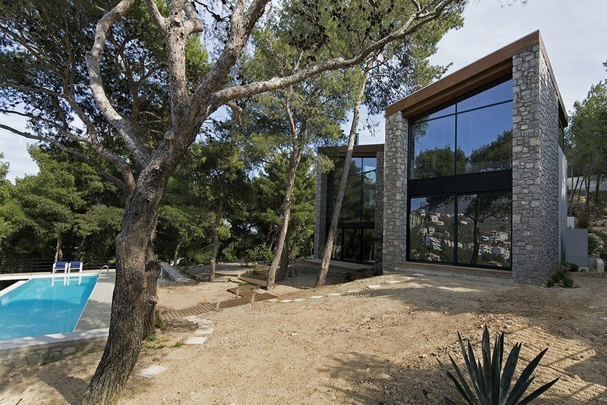 Custom Family Home in Athens that Blends with its Natural Environment