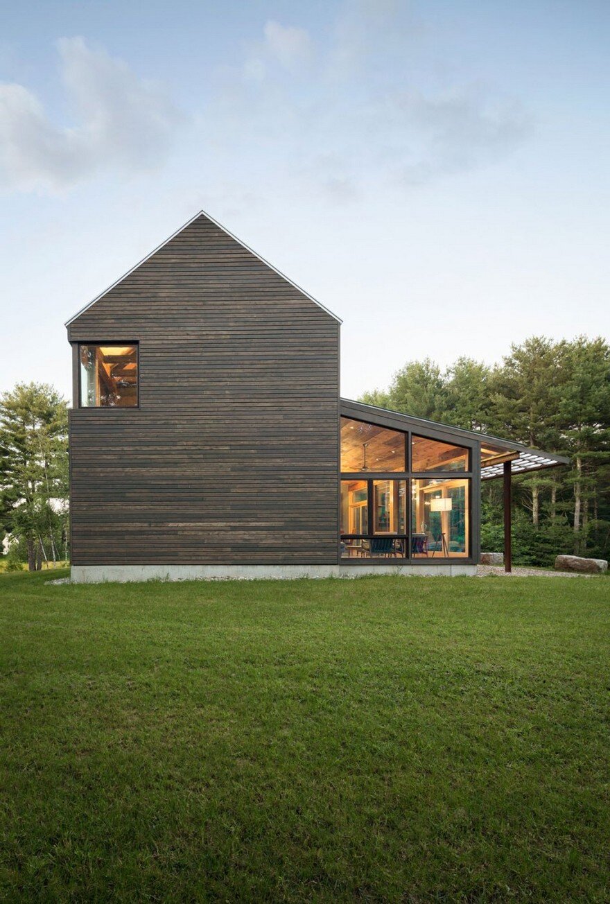Family Farmhouse Built With Salvaged Materials from an Antique Barn 1