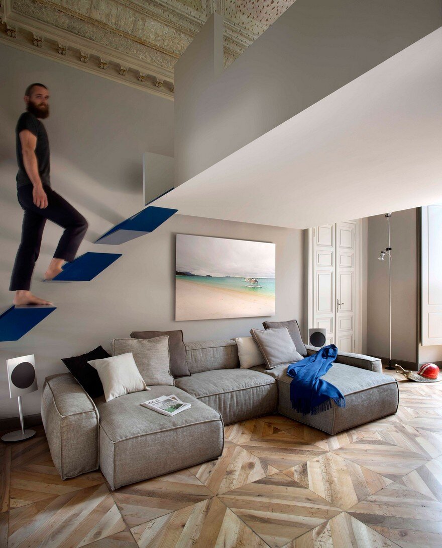 Lovely Apartment in Torino Cleverly Combines Classical Details with Contemporary Arrangements 5