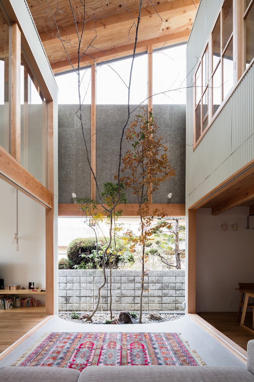 Minimalist Family Home in Osaka Defined by a Perfect Indoor-Outdoor Experience 4