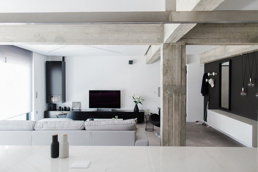 Old Apartment in Greece Transformed into an Industrial Space with a Unique Style 3