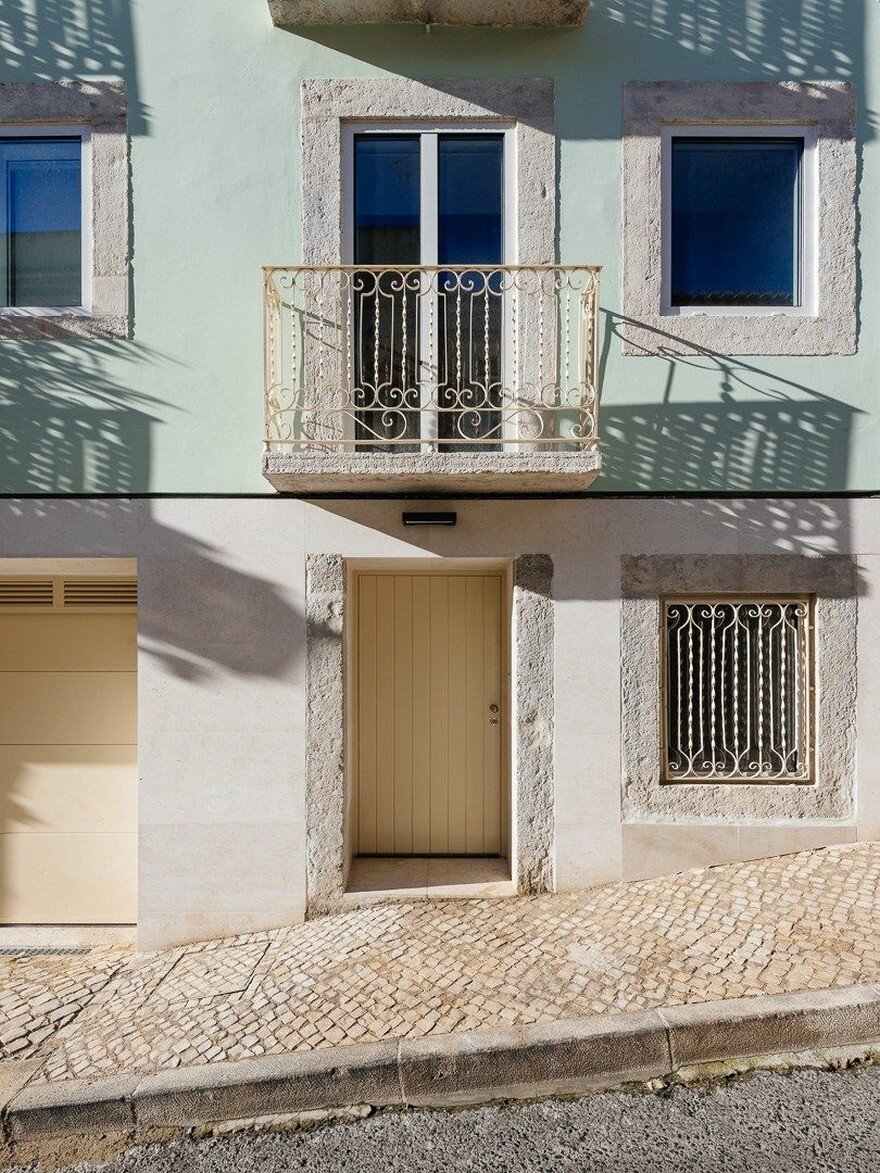 Prazeres Apartment Building Reconstruction in Lisbon 1