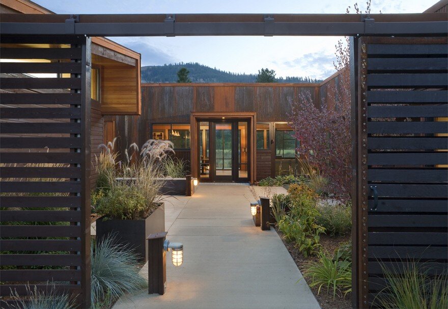 Wolf Creek Cabin, Prentiss Balance Wickline Architects 1