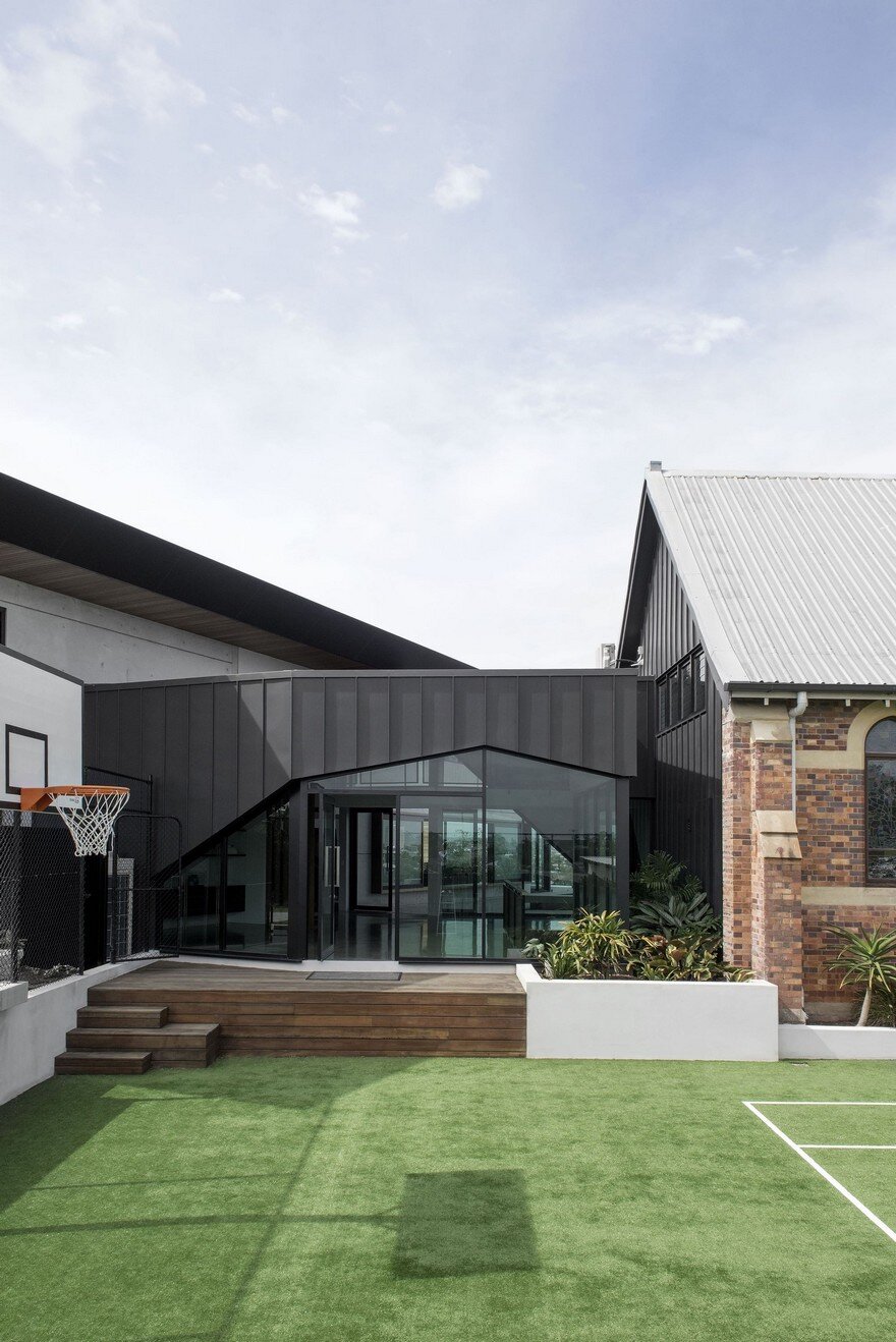 Church House is an Adaptation of an Existing Heritage Church into a Unique Family Home 17