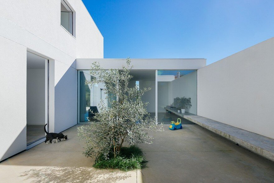Coimbra House, Branco-DelRio Arquitectos 9