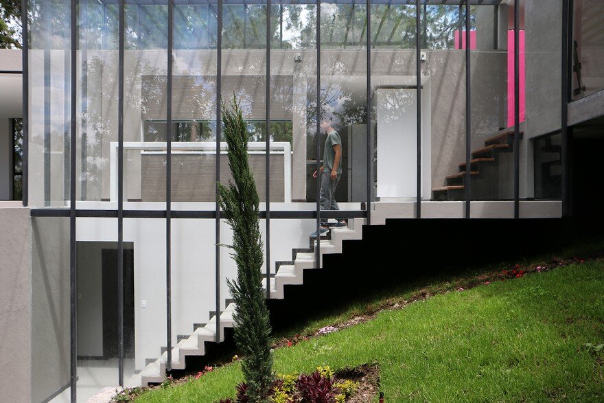 Contemporary Concrete House Suspended Like a Cloud Over Landscape 9