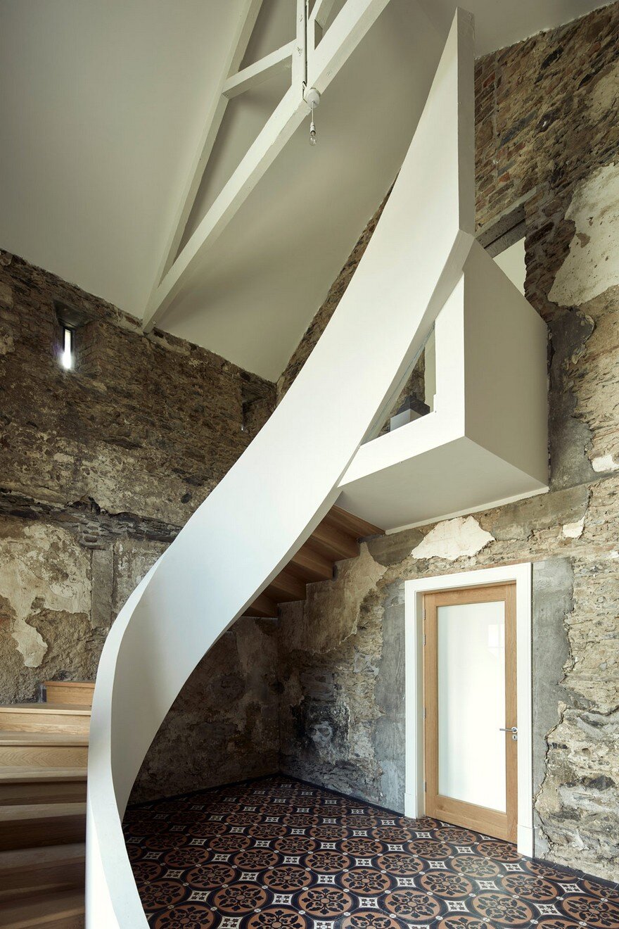 18th Century Coach House is Creatively Renovated in the Irish Countryside 7