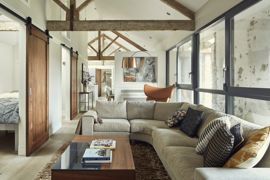18th Century Coach House is Creatively Renovated in the Irish Countryside 8