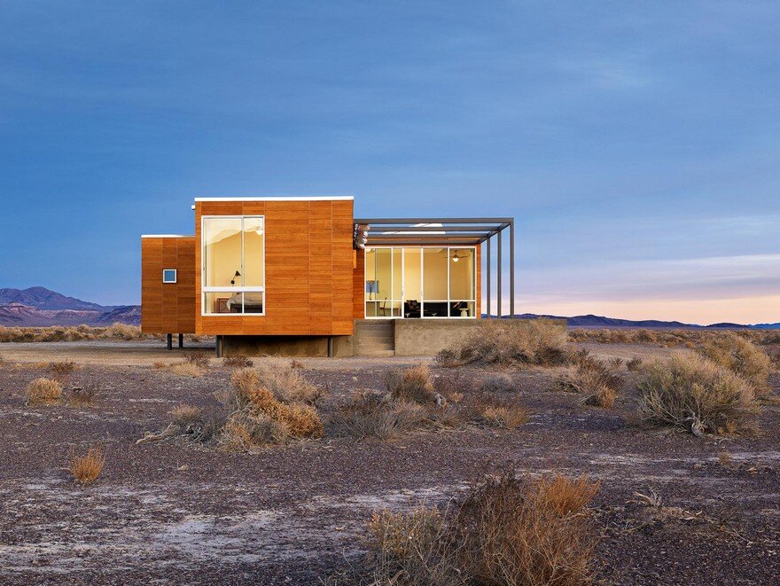 Rondolino Residence in Nevada Desert by Nottoscale 11