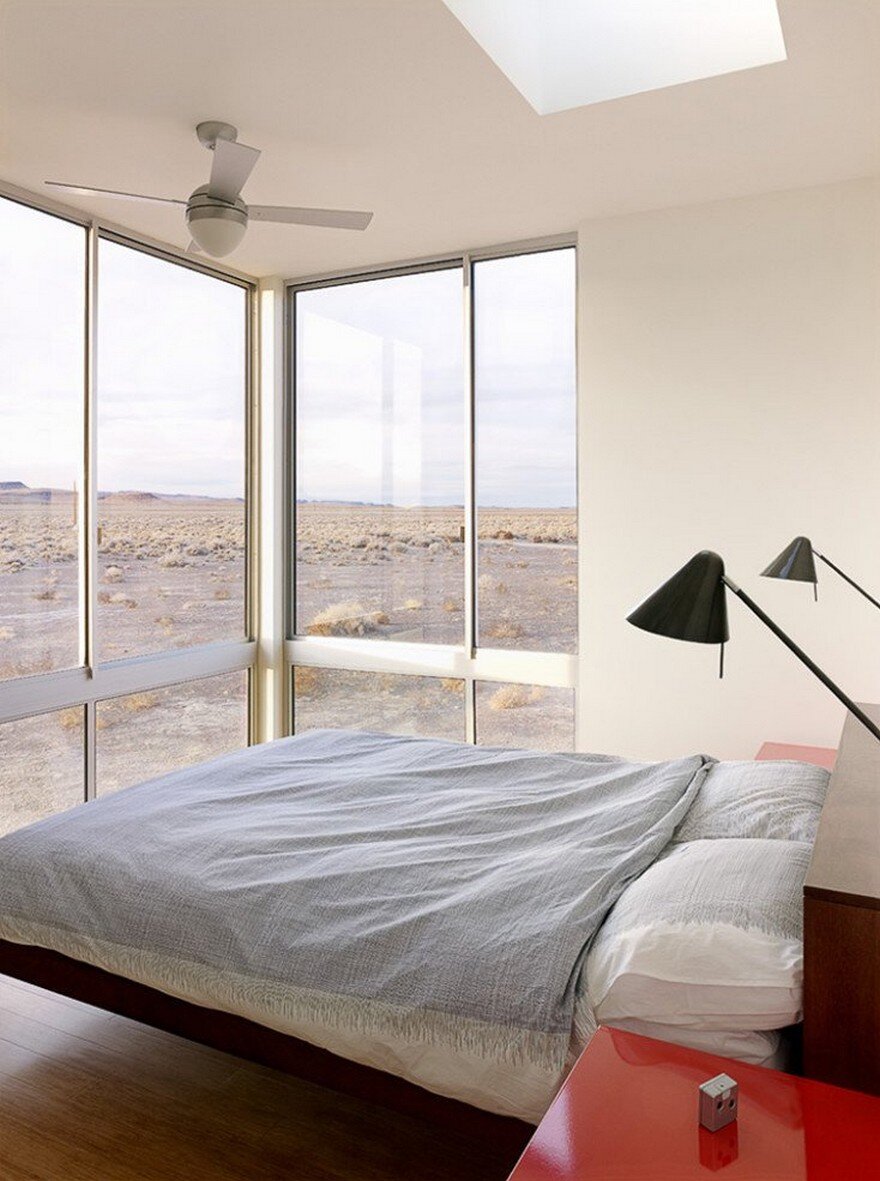 Rondolino Residence in Nevada Desert by Nottoscale 7