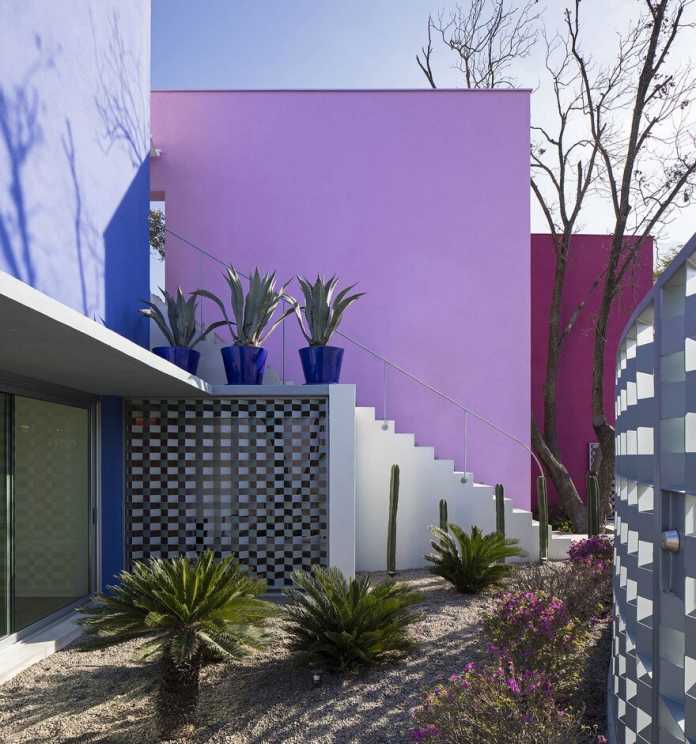 Casa TEC 205 in Monterrey by Moneo Brock Studio