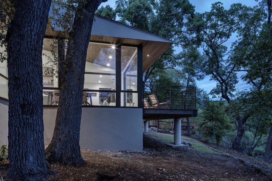 Home Office Addition: Creekbluff Studio by Matt Fajkus Architecture 9