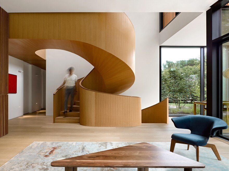 An Intergenerational Home Conceived by Williamson Williamson as Two Distinct Residences 9