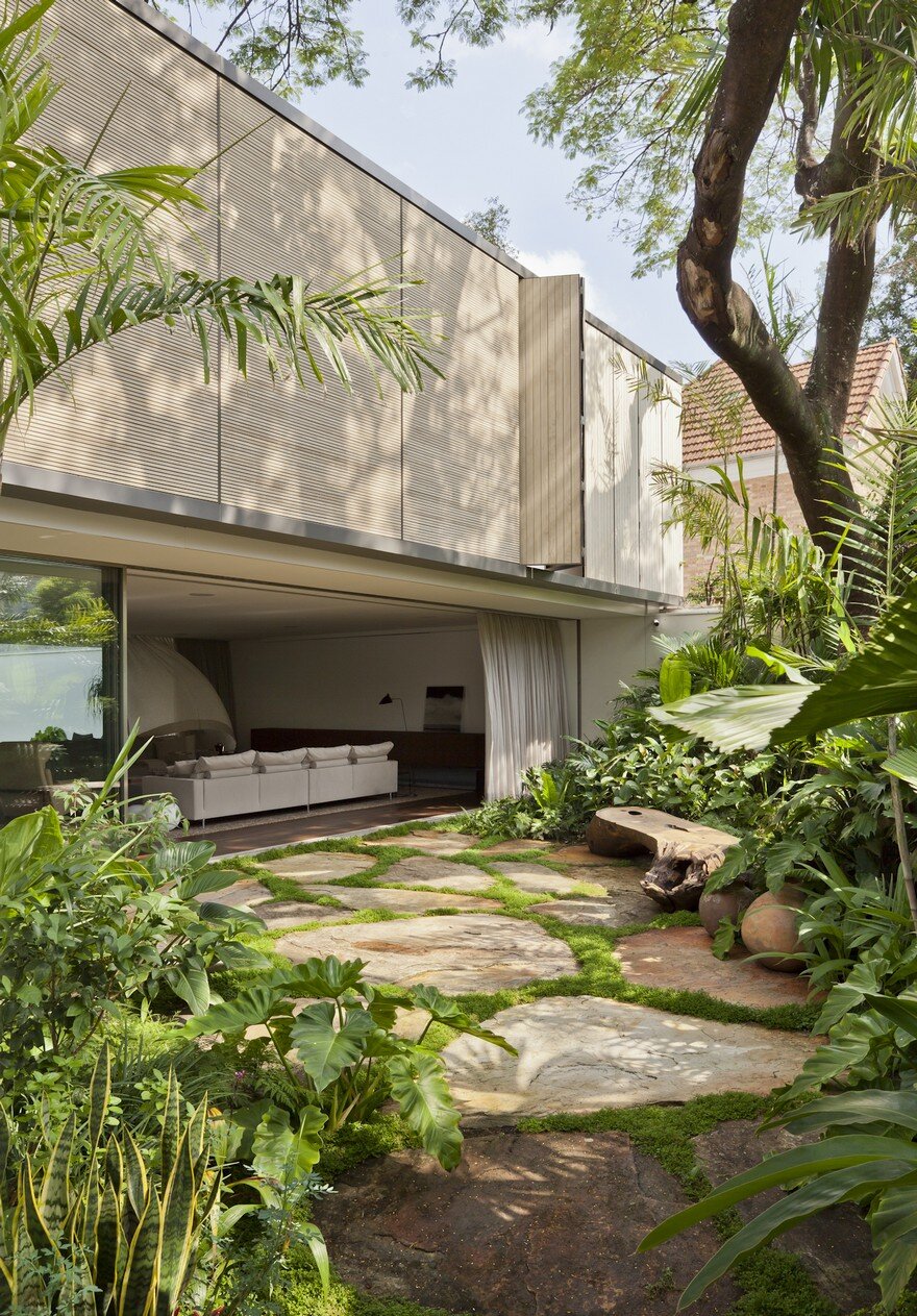 Luxury Contemporary Home in Brasil: Belgica House by AMZ Arquitetos 2