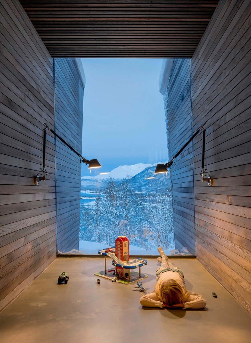 Malangen Family Cabin Retreat in Norway by Stinessen Arkitektur 10