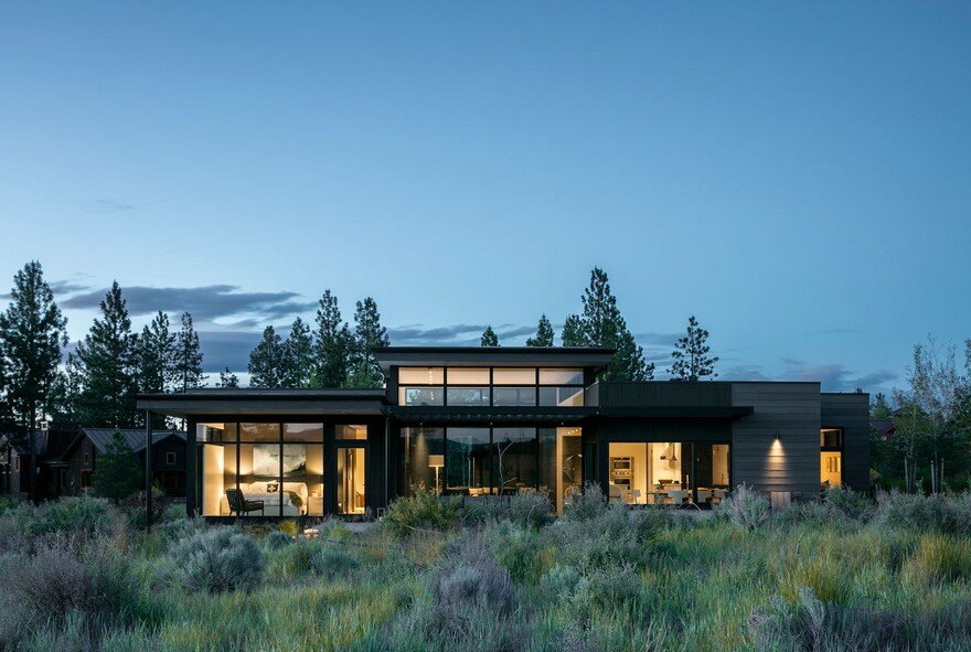 Modern Weekend House in Central Oregon