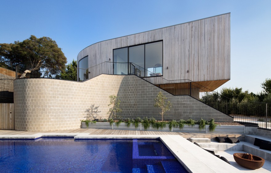 Parkside Beach House by Cera Stribley Architects