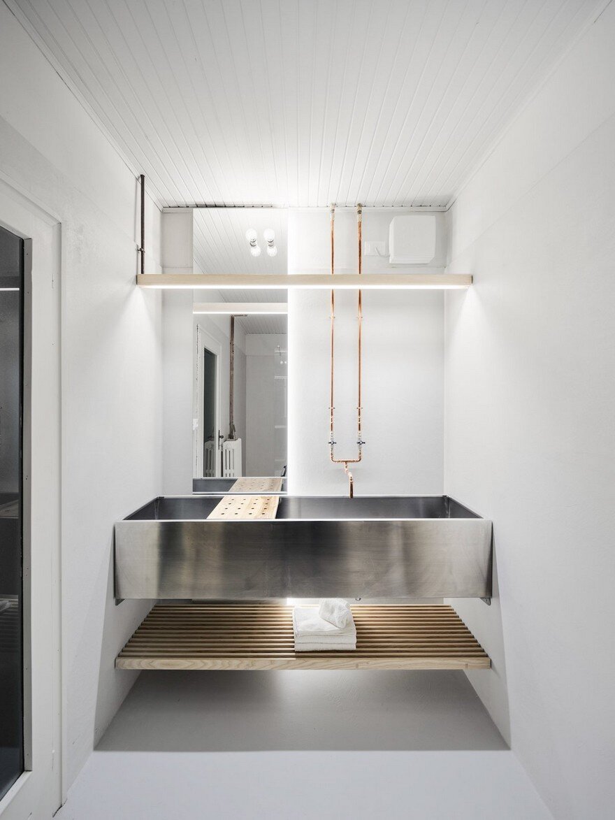Restoration of a Small Apartment for Tourist Use, Archiplan Studio 13