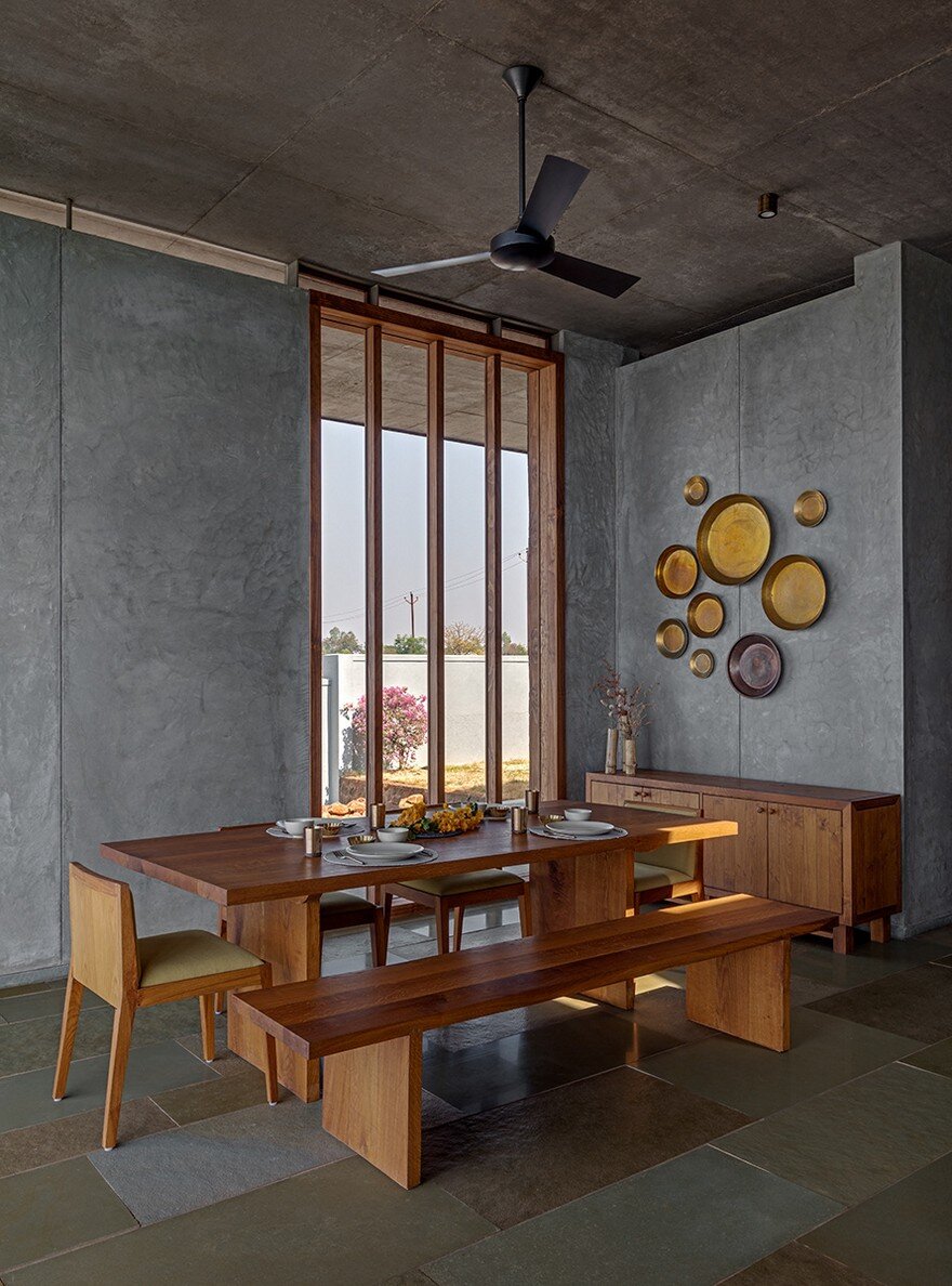 Single Level Pavilion Build as a Retreat to Escape the Frenetic Pace of Mumbai Life 9