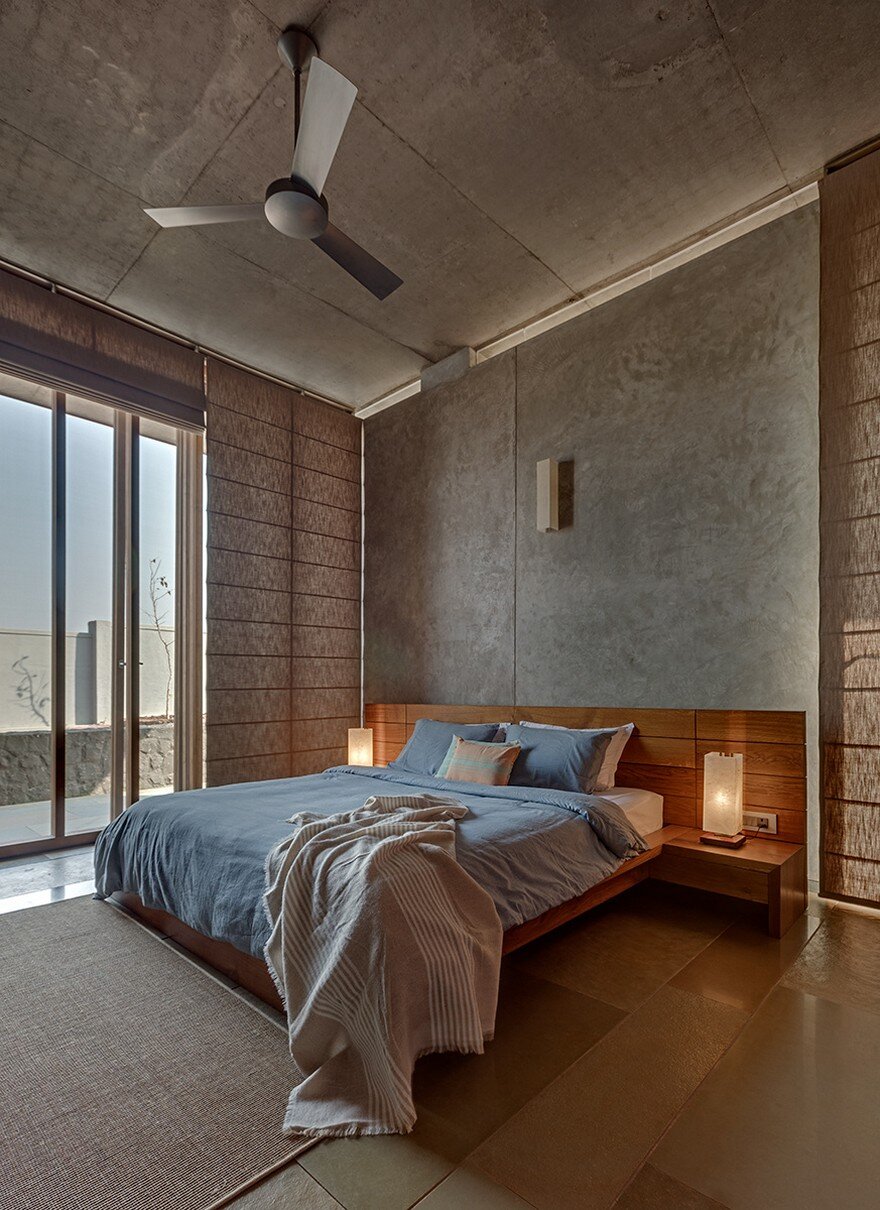 Single Level Pavilion Build as a Retreat to Escape the Frenetic Pace of Mumbai Life 13