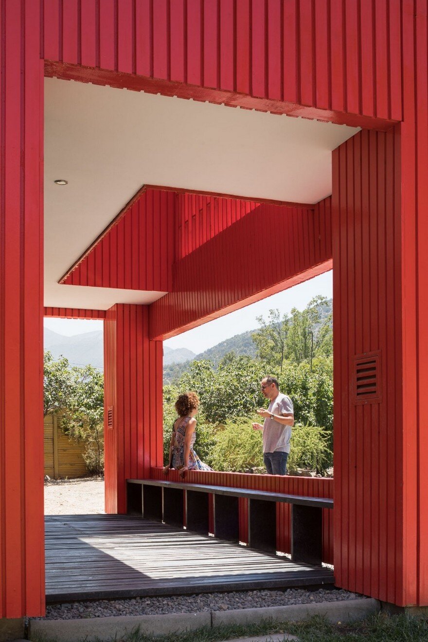 Casa La Roja by Felipe Assadi Arquitectos 2
