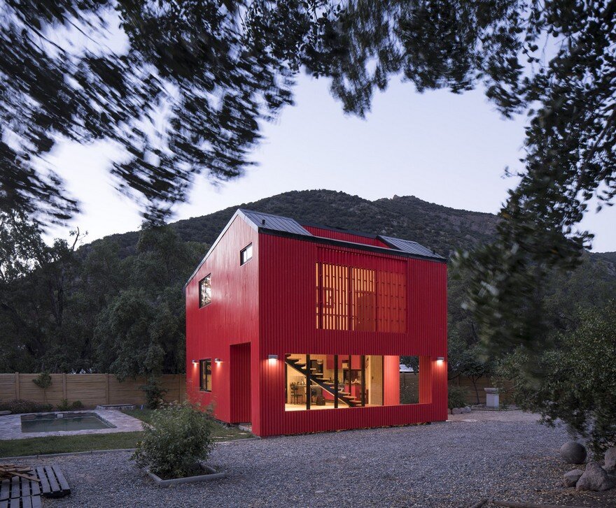 Casa La Roja by Felipe Assadi Arquitectos 9