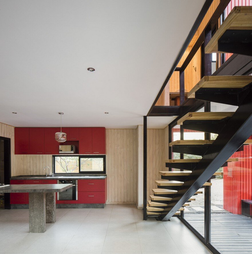 Casa La Roja by Felipe Assadi Arquitectos 5