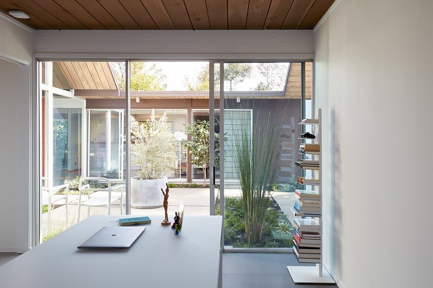Eichler Atrium Home Remodel by Klopf Architecture in California 4